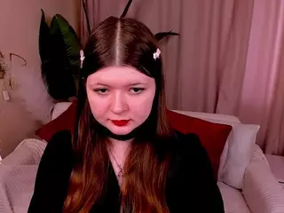 LinetteMono's Live Sex Cam Show