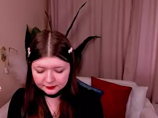 LinetteMono's Live Sex Cam Show