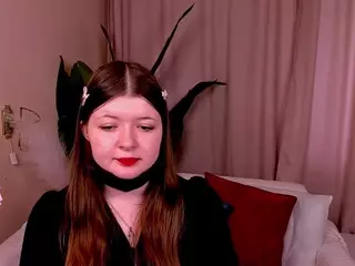 LinetteMono's Live Sex Cam Show
