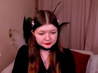 LinetteMono's Live Sex Cam Show