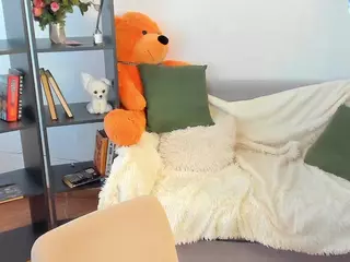 LinetteMono's Live Sex Cam Show