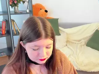 LinetteMono's Live Sex Cam Show
