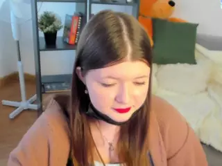 LinetteMono's Live Sex Cam Show