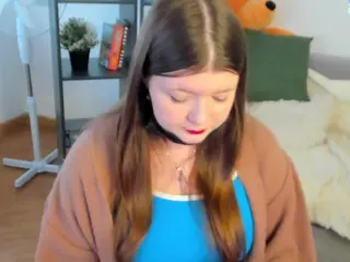 LinetteMono's Live Sex Cam Show