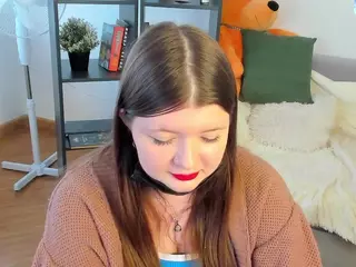 LinetteMono's Live Sex Cam Show
