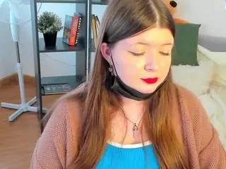 LinetteMono's Live Sex Cam Show