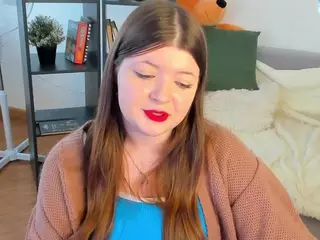 LinetteMono's Live Sex Cam Show