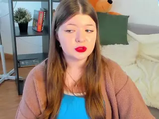 LinetteMono's Live Sex Cam Show