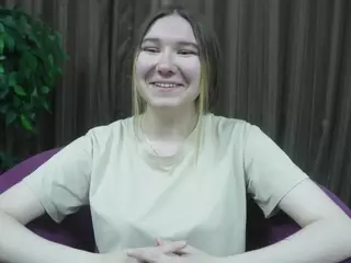 MaidaFell's Live Sex Cam Show