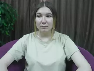 MaidaFell's Live Sex Cam Show
