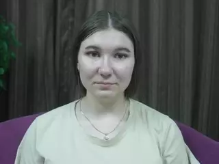 MaidaFell's Live Sex Cam Show
