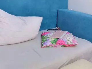 moon-cake's Live Sex Cam Show