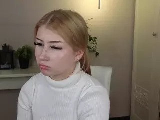 Lucy's Live Sex Cam Show