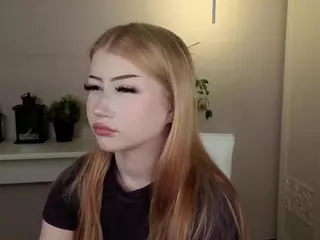 Lucy's Live Sex Cam Show