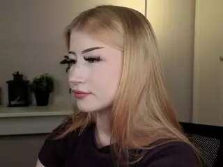 Lucy's Live Sex Cam Show