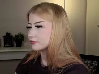 Lucy's Live Sex Cam Show