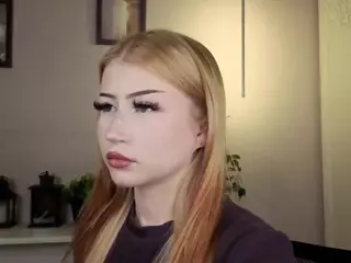 Lucy's Live Sex Cam Show