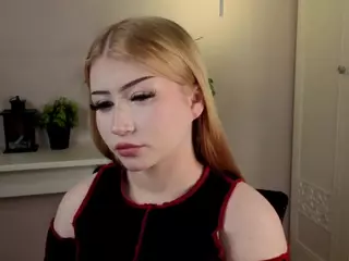 Lucy's Live Sex Cam Show