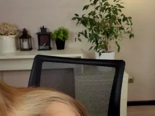 Lucy's Live Sex Cam Show
