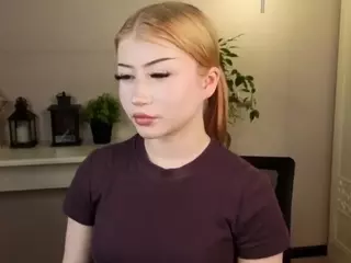 Lucy's Live Sex Cam Show