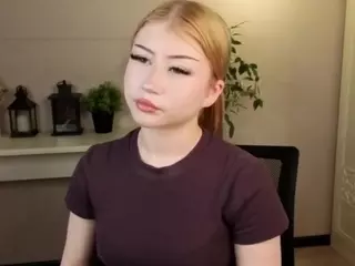 Lucy's Live Sex Cam Show