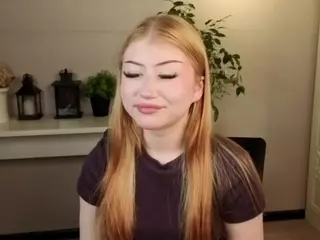 Lucy's Live Sex Cam Show