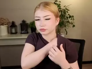 Lucy's Live Sex Cam Show