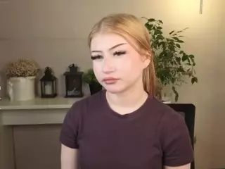 Lucy's Live Sex Cam Show