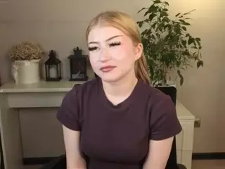 Lucy's Live Sex Cam Show