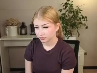 Lucy's Live Sex Cam Show