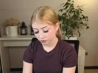 Lucy's Live Sex Cam Show