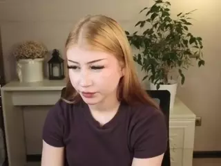 Lucy's Live Sex Cam Show