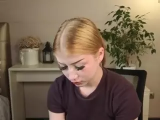 Lucy's Live Sex Cam Show