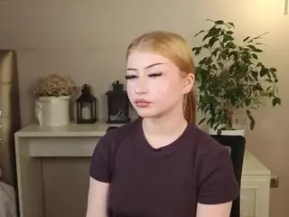 Lucy's Live Sex Cam Show