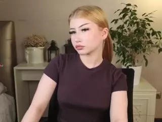 Lucy's Live Sex Cam Show