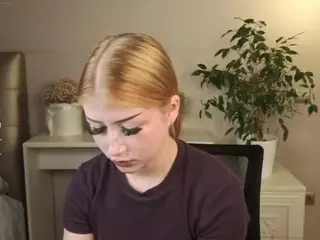 Lucy's Live Sex Cam Show