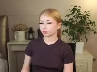 Lucy's Live Sex Cam Show