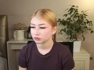 Lucy's Live Sex Cam Show