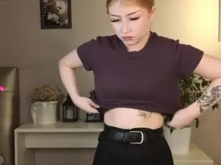 Lucy's Live Sex Cam Show