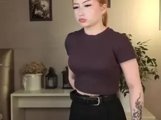 Lucy's Live Sex Cam Show
