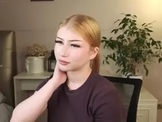 Lucy's Live Sex Cam Show