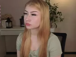 Lucy's Live Sex Cam Show