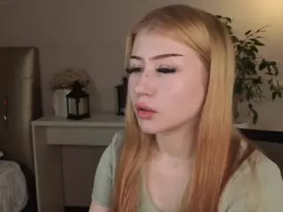 Lucy's Live Sex Cam Show
