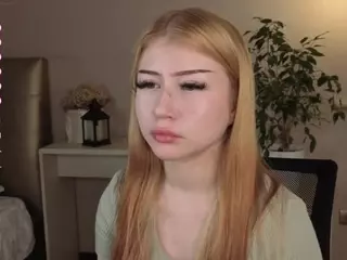 Lucy's Live Sex Cam Show
