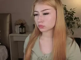 Lucy's Live Sex Cam Show