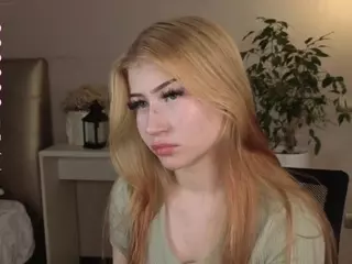 Lucy's Live Sex Cam Show