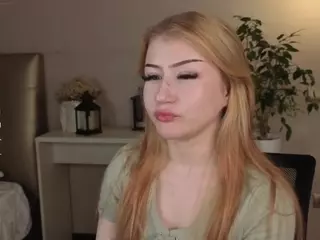 Lucy's Live Sex Cam Show