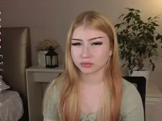 Lucy's Live Sex Cam Show