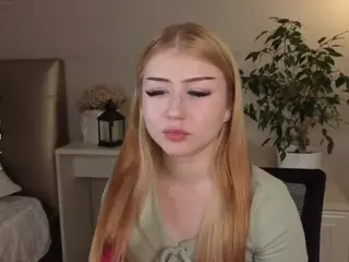 Lucy's Live Sex Cam Show