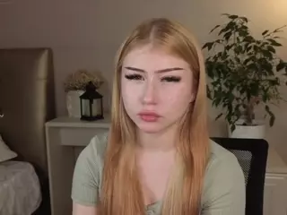 Lucy's Live Sex Cam Show